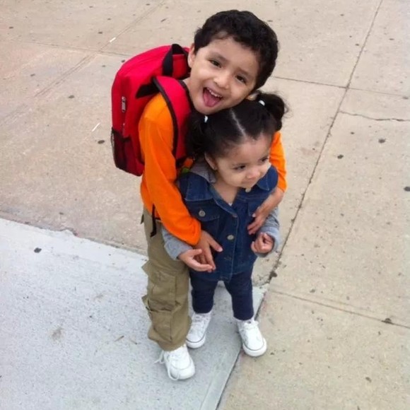 Meet your Posher, Avelar - Picture 1 of 1